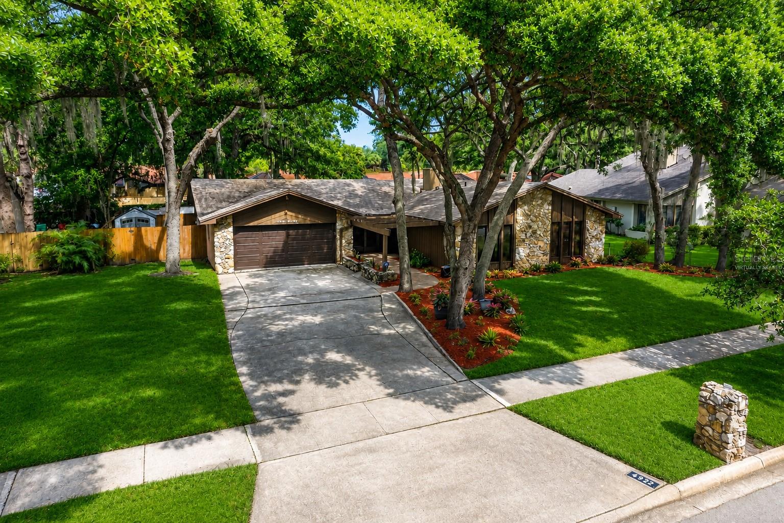 Photo of 4922 BRIAR OAKS CIRCLE ORLANDO FL 32808