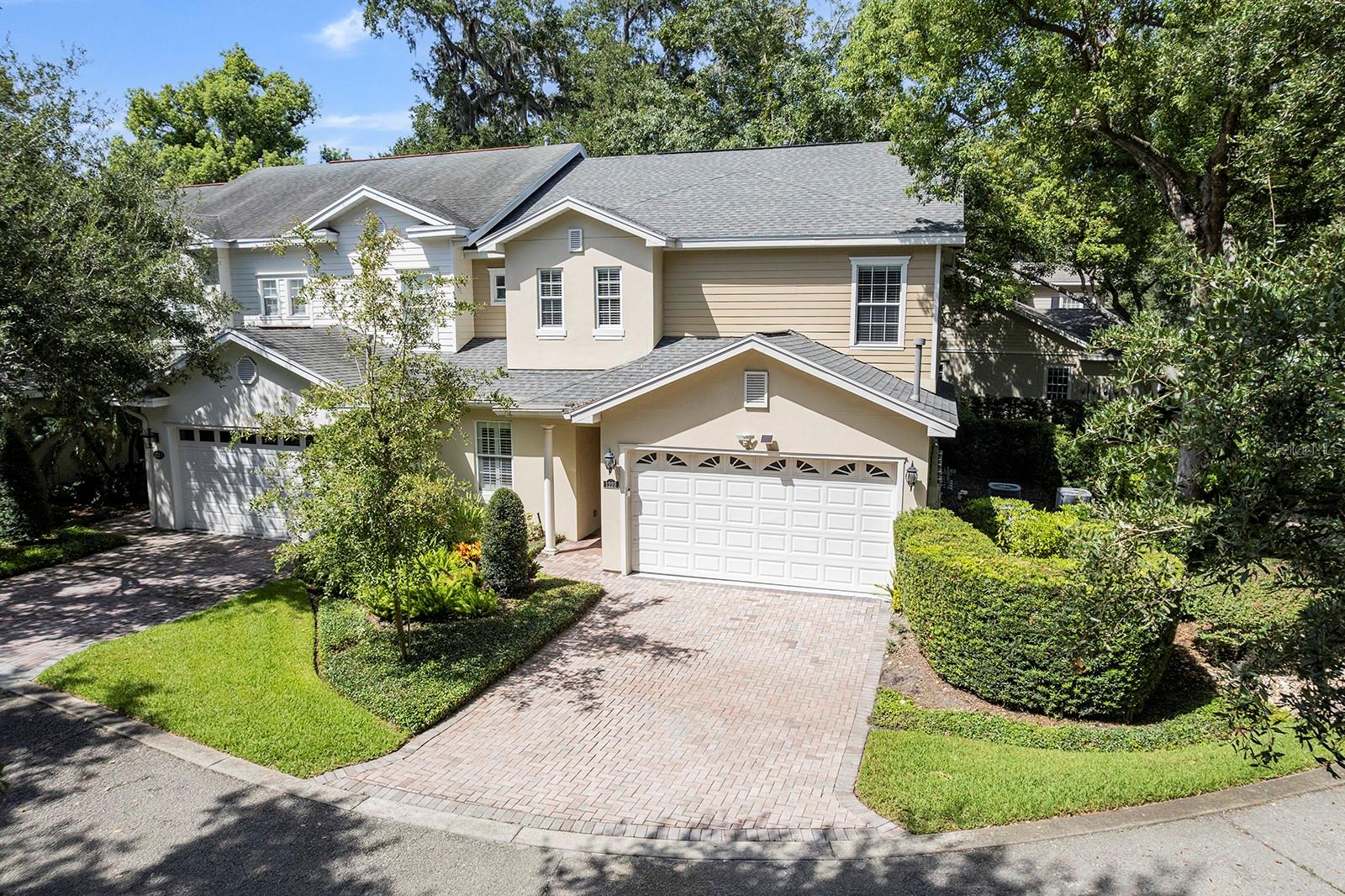 Photo of 1223 COUNTRY CLUB OAKS CIRCLE ORLANDO FL 32804