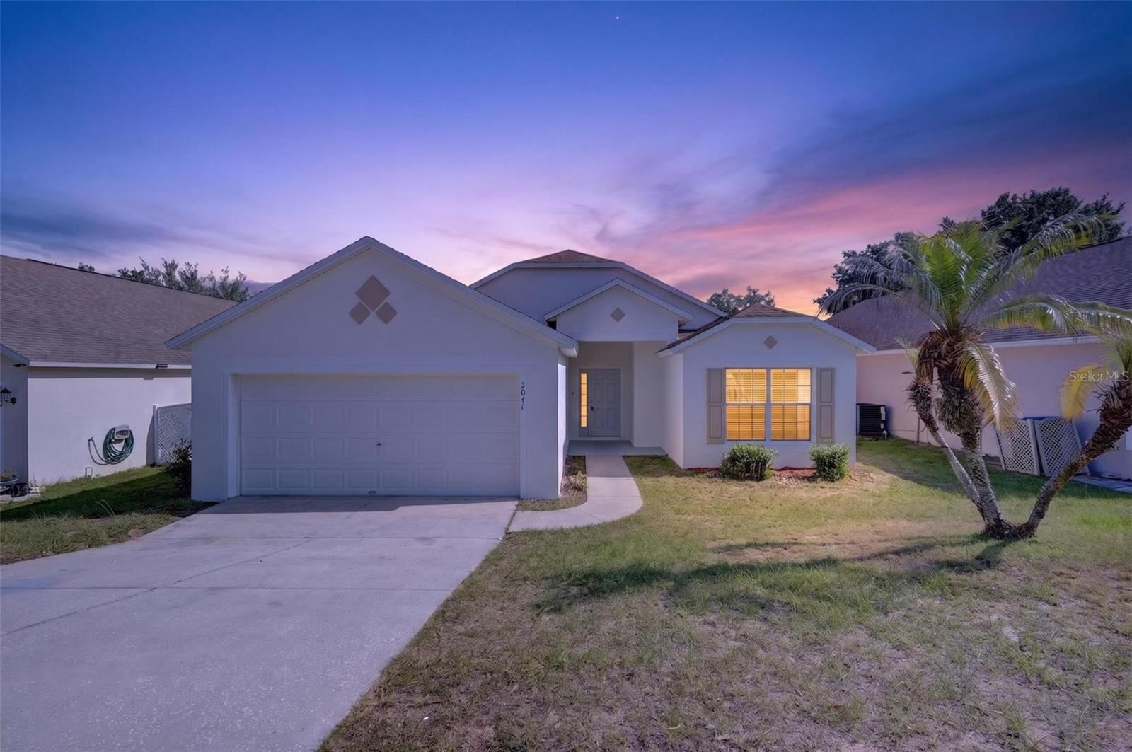 Photo of 2041 NEWTOWN ROAD GROVELAND FL 34736
