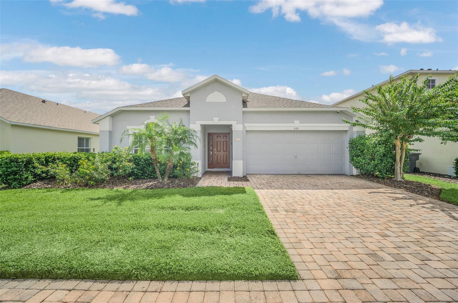 Photo of 606 BALMORAL DRIVE DAVENPORT FL 33896