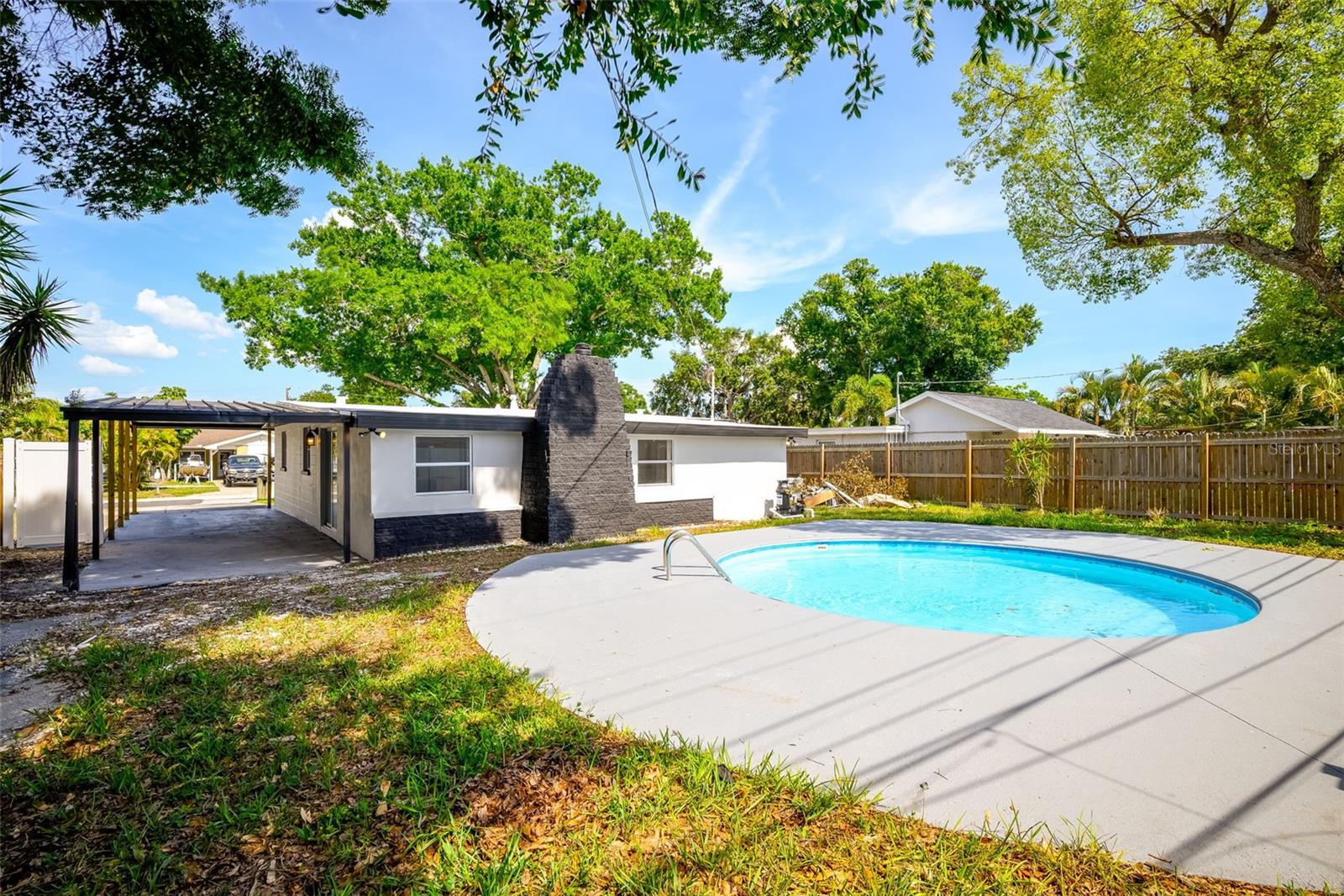 Photo of 9596 GROVELAND STREET SEMINOLE FL 33772