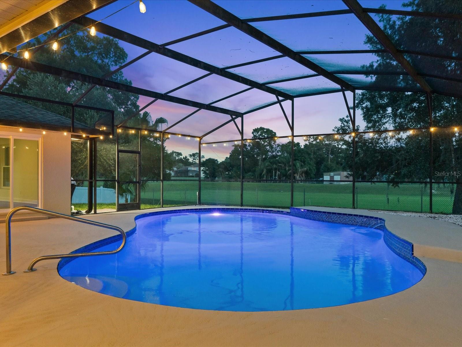 Photo of 2418 SWEETWATER CC PLACE DRIVE APOPKA FL 32712
