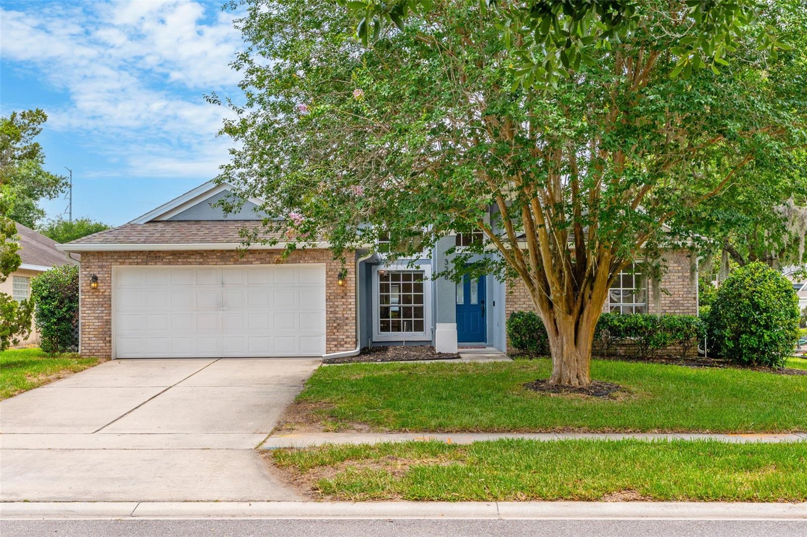 Photo of 328 VIEW COURT APOPKA FL 32703