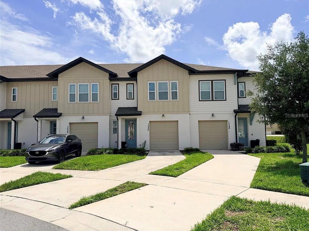 Photo of 1542 DISCOVERY STREET DAVENPORT FL 33896
