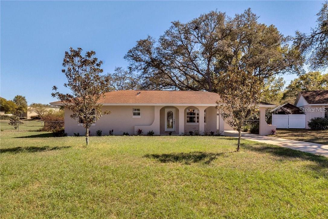 Photo of 888 S WATERVIEW DRIVE CLERMONT FL 34711