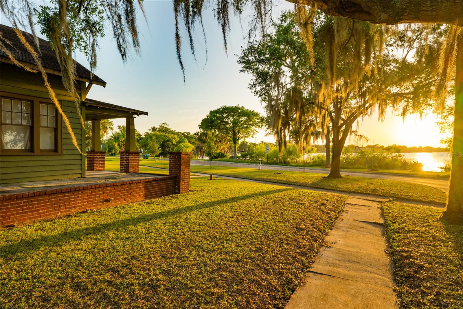 Photo of 230 KILLARNEY DRIVE WINTER PARK FL 32789