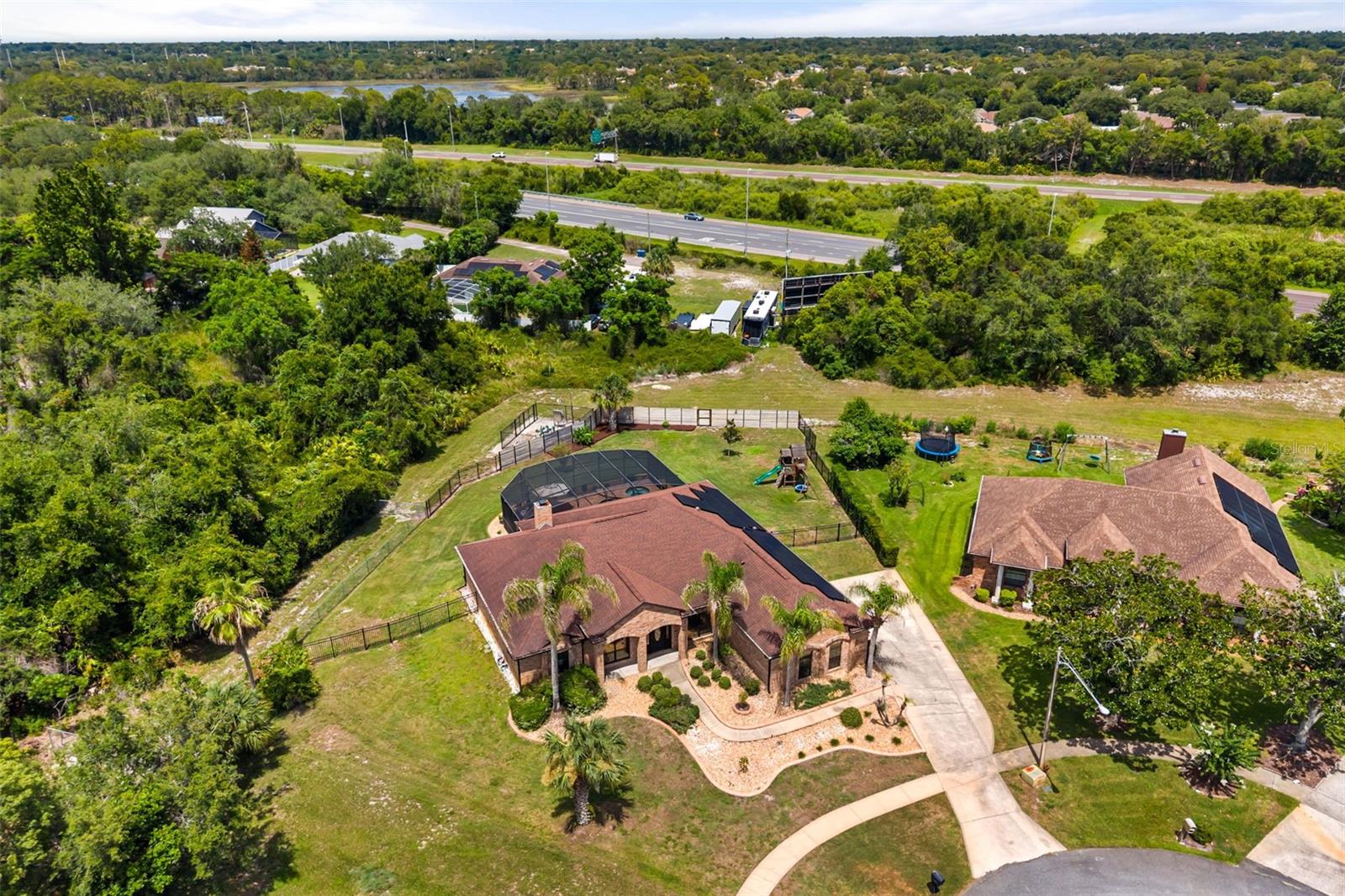 Photo of 660 MOSS POINT COVE COURT DEBARY FL 32713