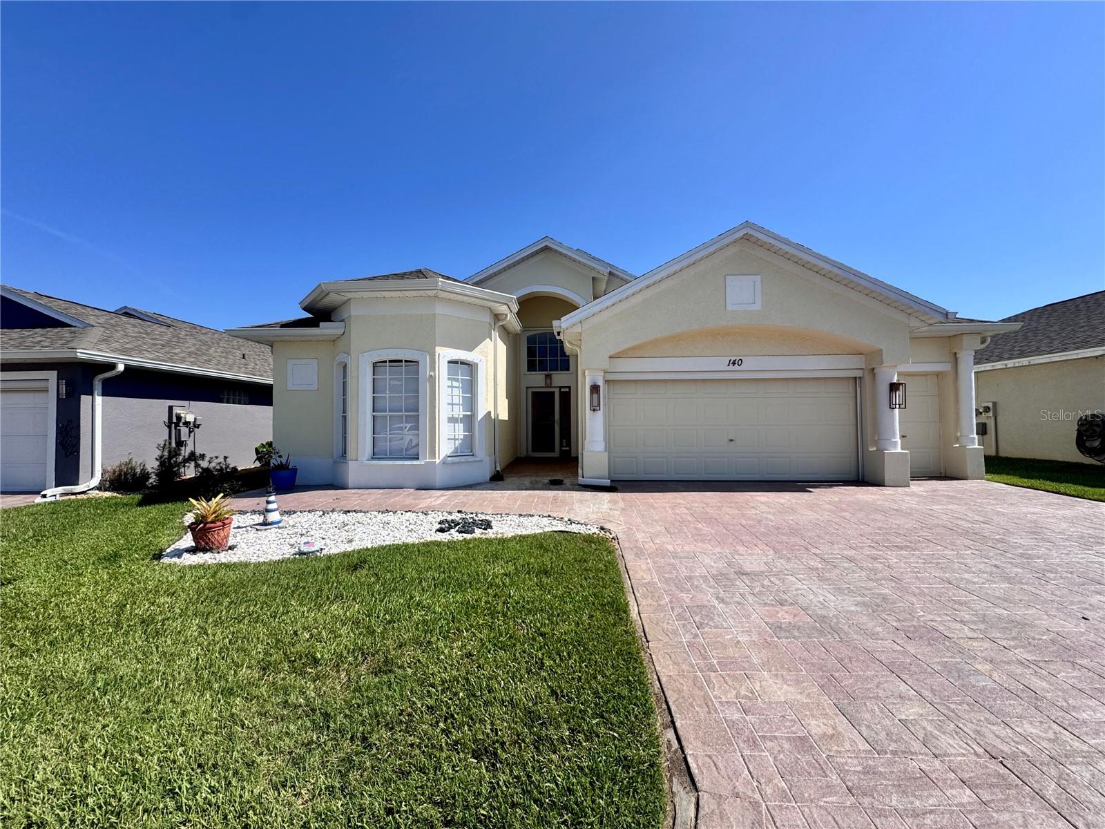 Photo of 140 MOSS LANE DAVENPORT FL 33837