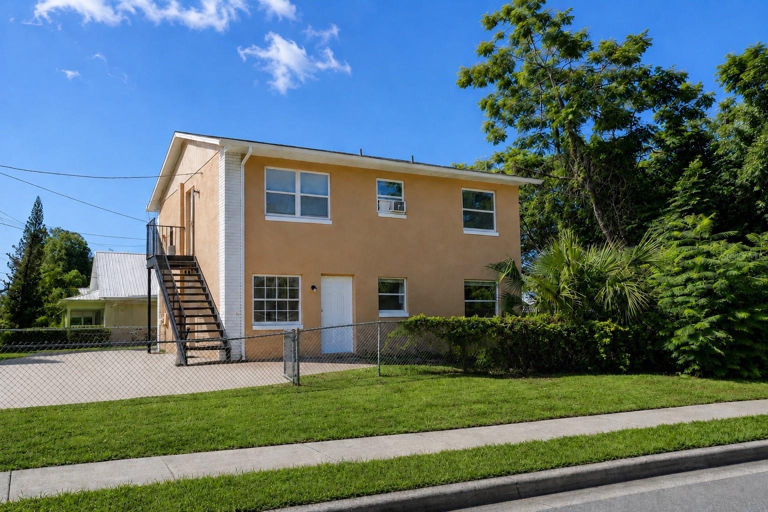 Photo of 1352 W KALEY AVENUE ORLANDO FL 32805