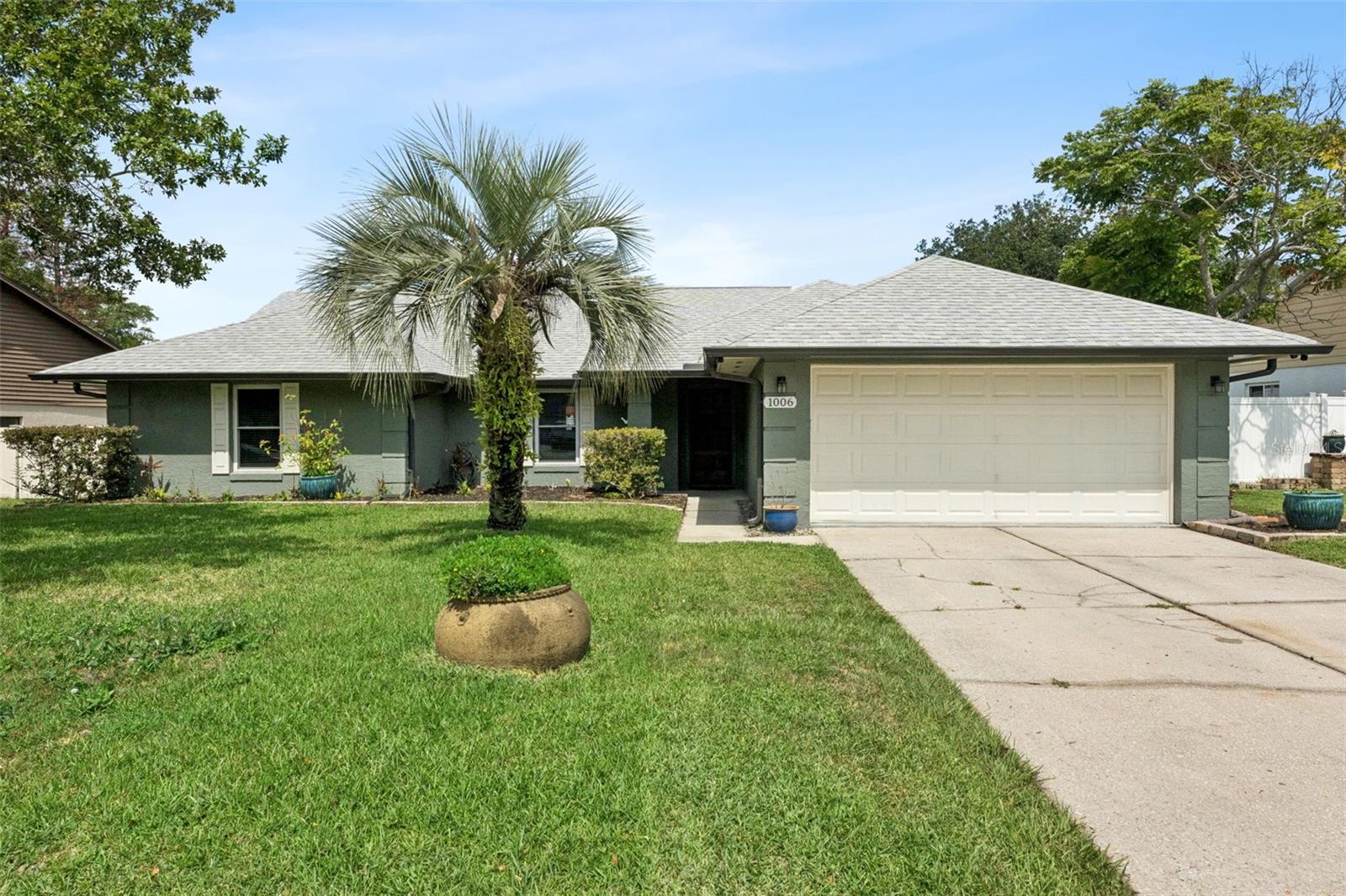 Photo of 1006 AVILES COURT OVIEDO FL 32765