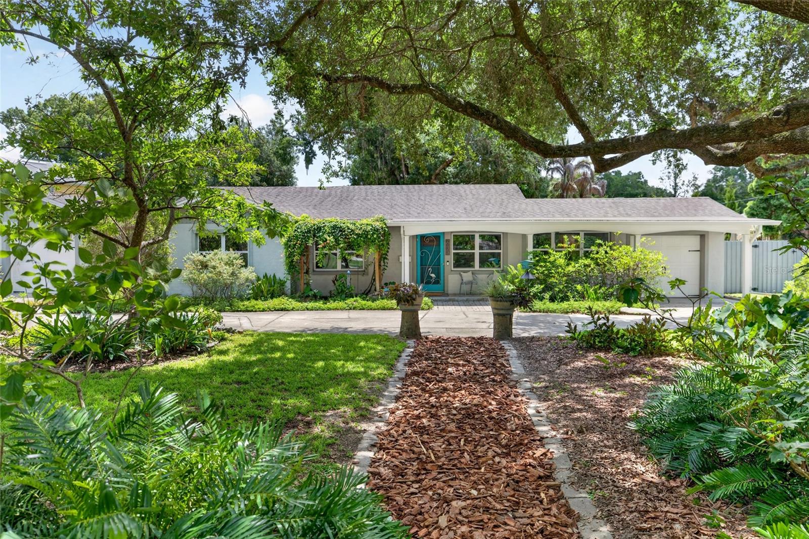 Photo of 633 BUCKMINSTER CIRCLE ORLANDO FL 32803