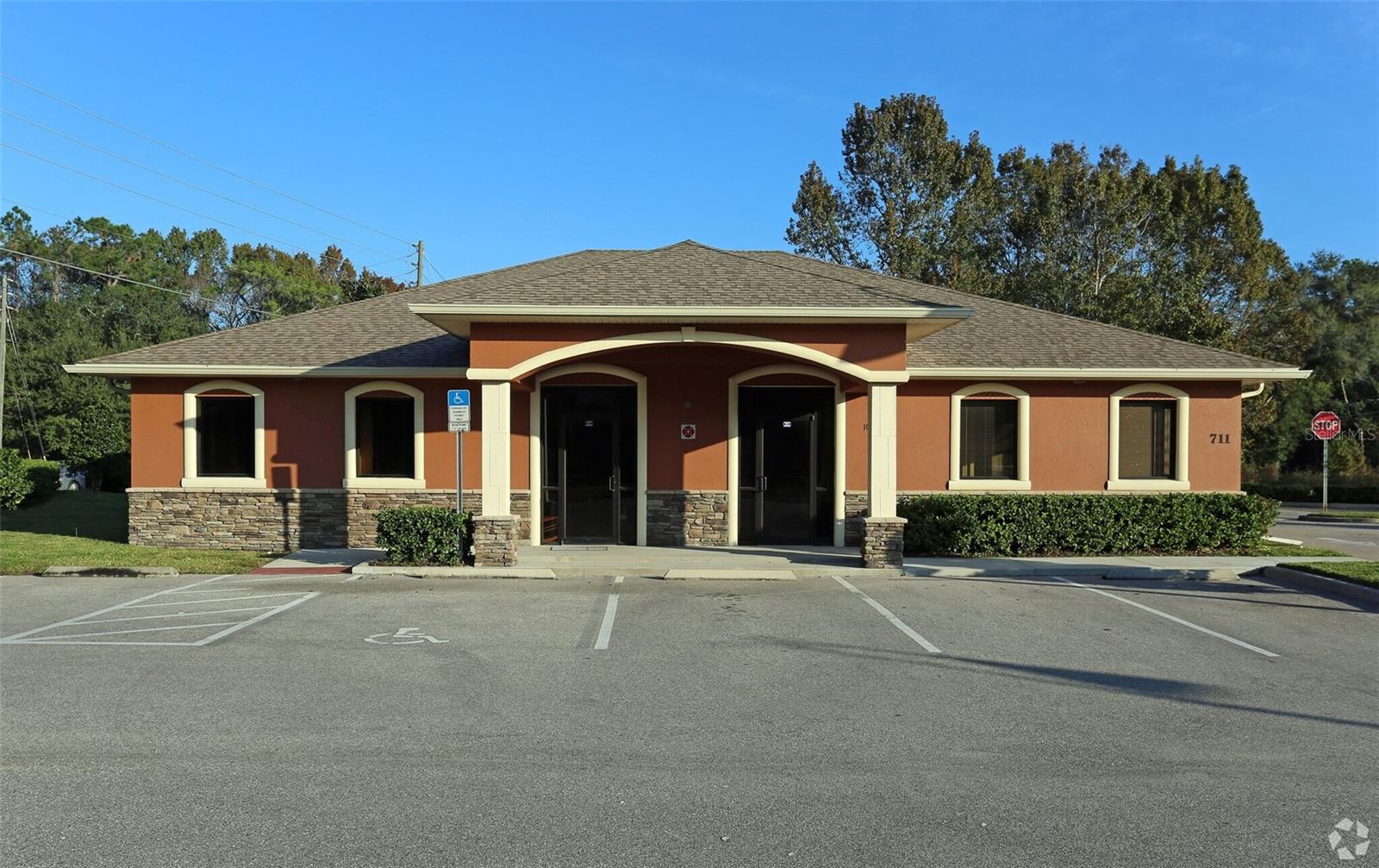 Photo of 711 CIARA CREEK COVE #1001 LONGWOOD FL 32750