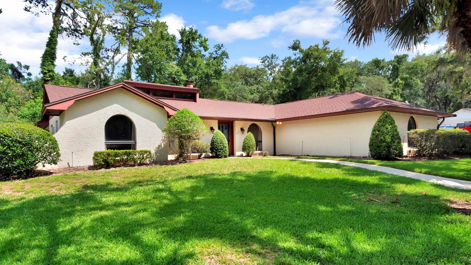 Photo of 207 LONESOME PINE DRIVE LONGWOOD FL 32779