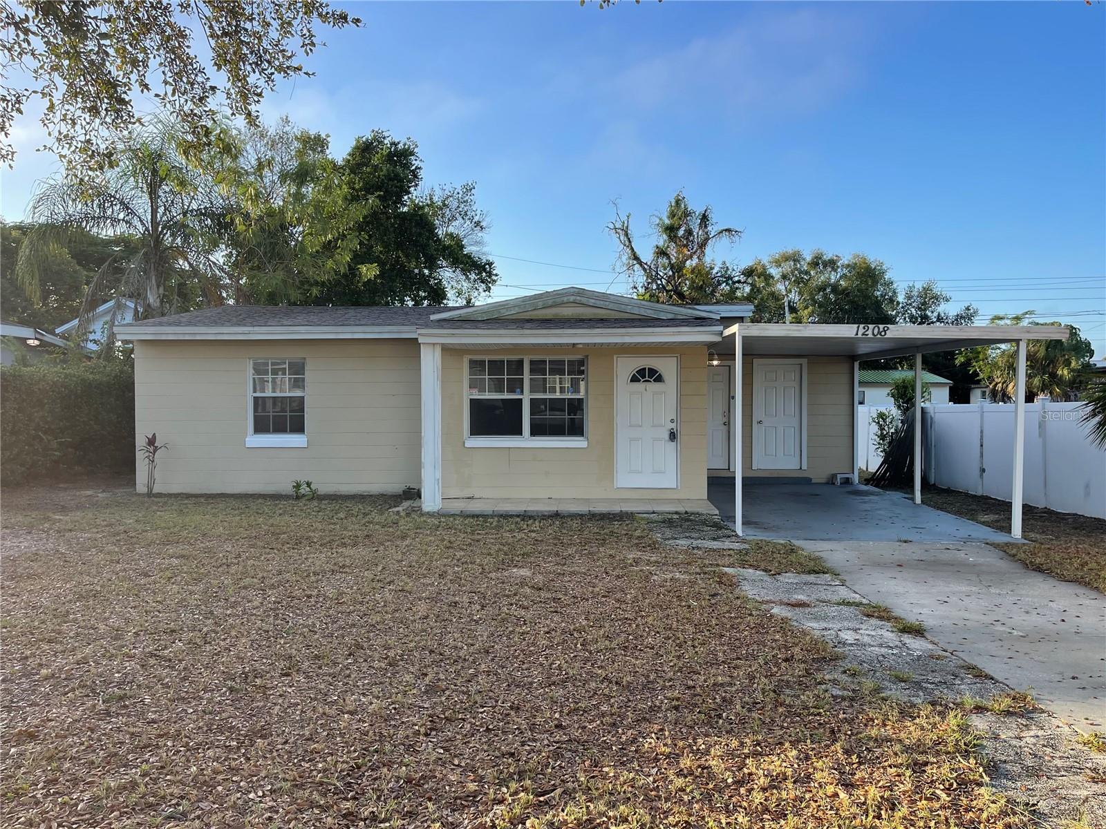 Photo of 1208 CARLTON AVENUE LAKE WALES FL 33853