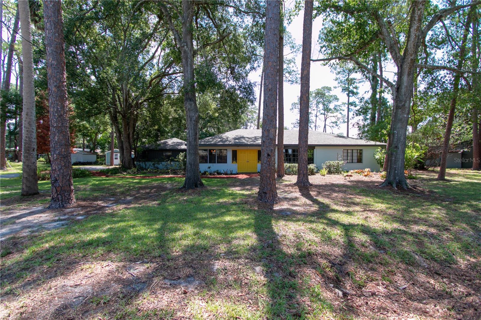 Photo of 119 W CRYSTAL DRIVE SANFORD FL 32773