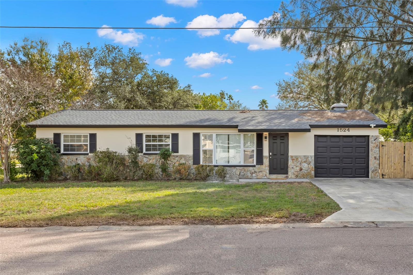 Photo of 1524 ARIZONA AVE ST PETERSBURG FL 33703