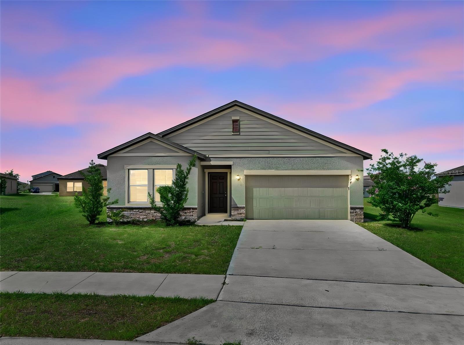 Photo of 409 STILLWATER LANE HAINES CITY FL 33844