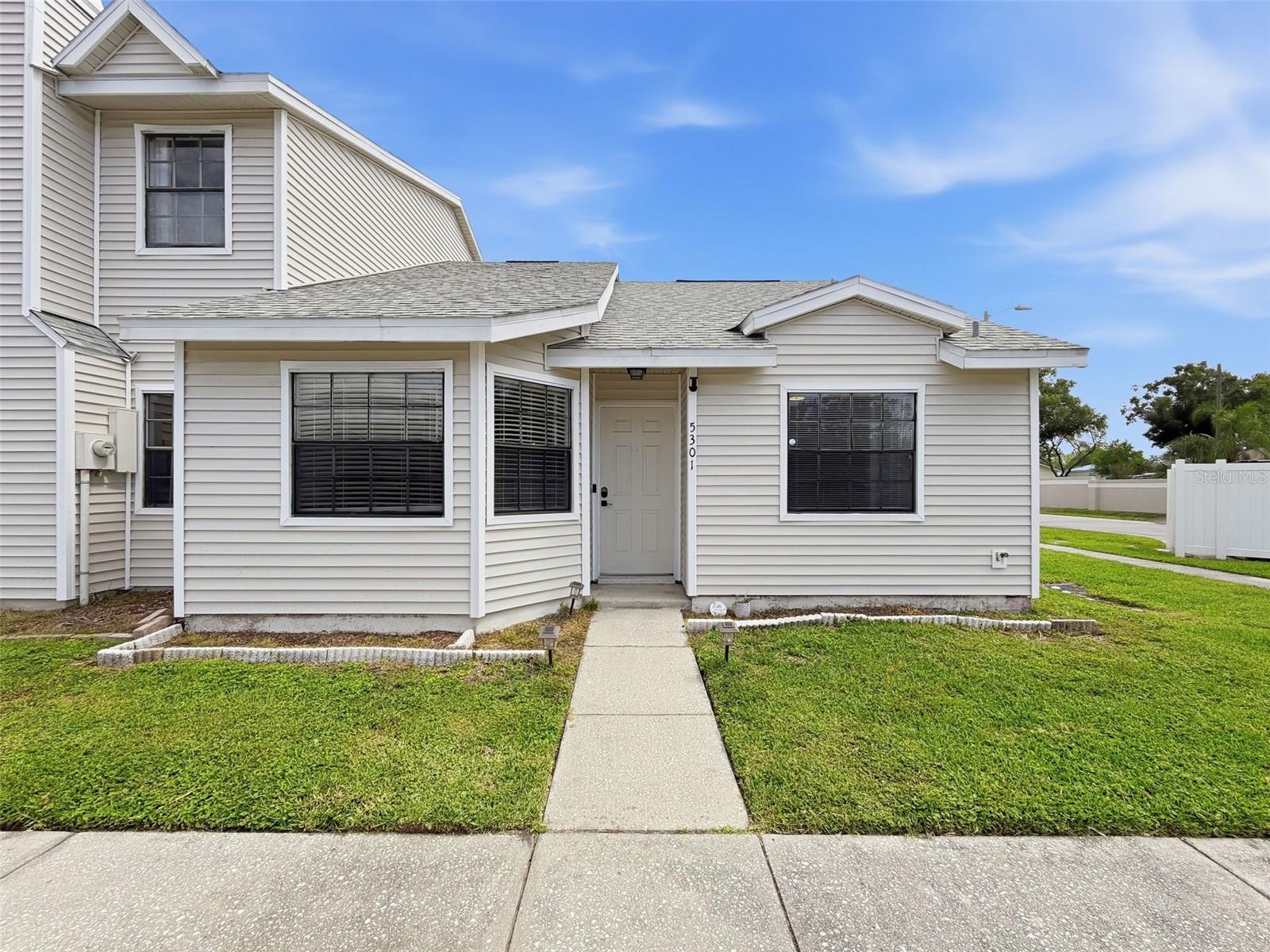 Photo of 5301 LADYWELL CT TAMPA FL 33624