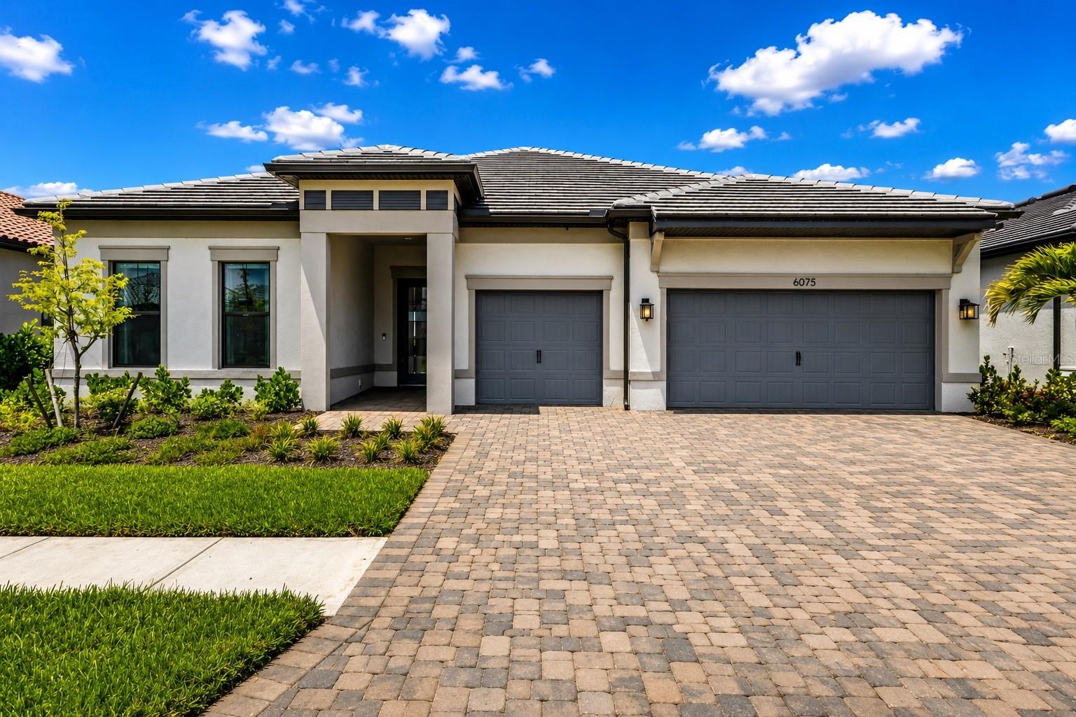 Photo of 6075 SAWGRASS LAKE COURT NOKOMIS FL 34275