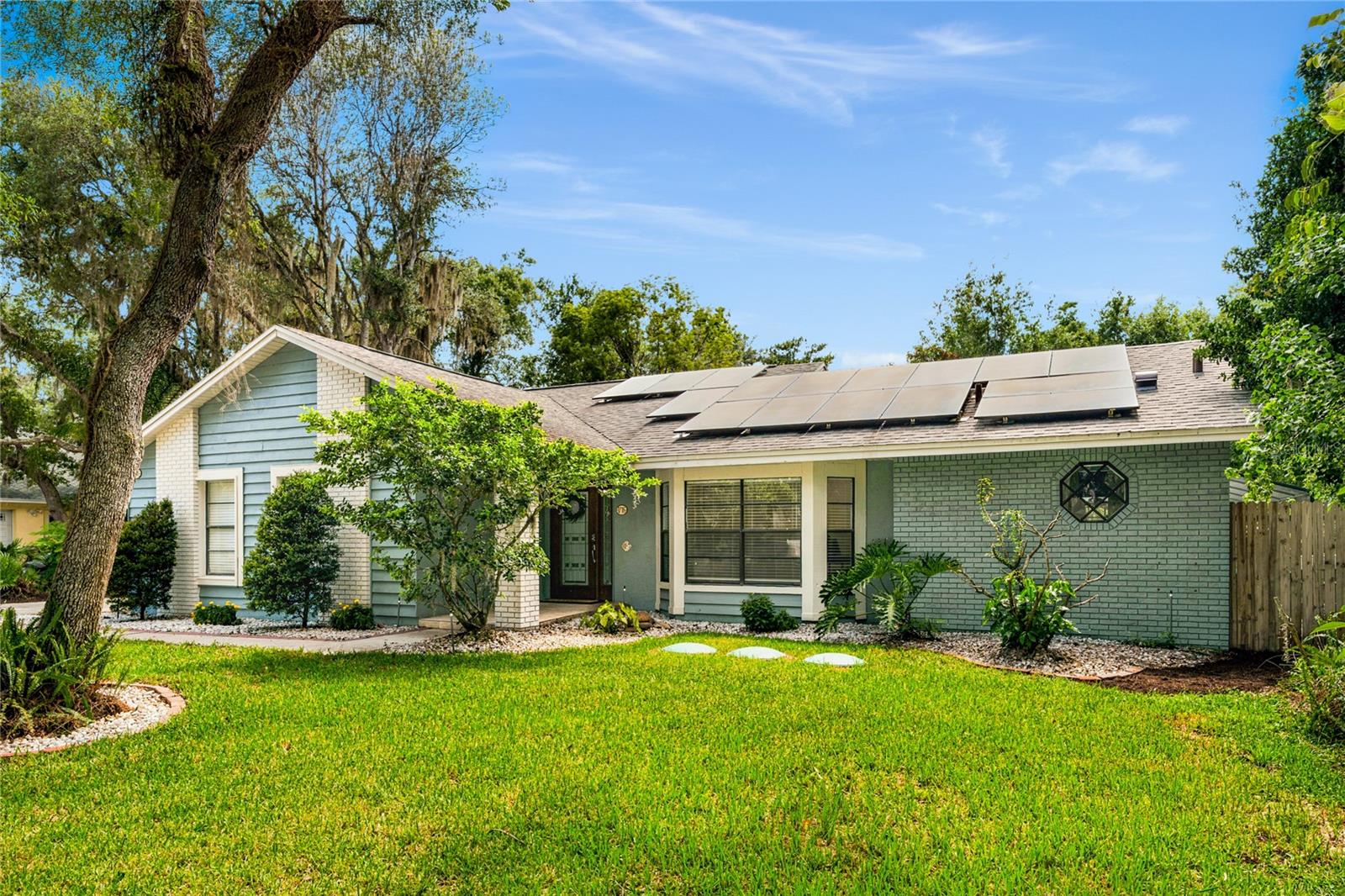 Photo of 1716 CEDAR GLEN DRIVE APOPKA FL 32712
