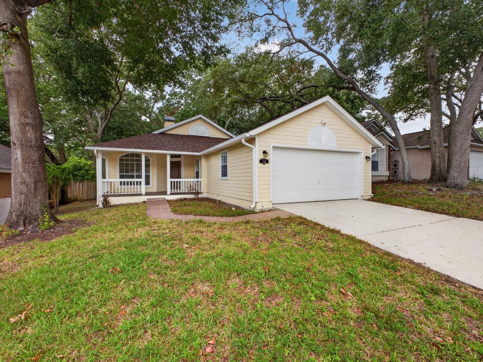 Photo of 1008 ROYAL OAKS DRIVE APOPKA FL 32703