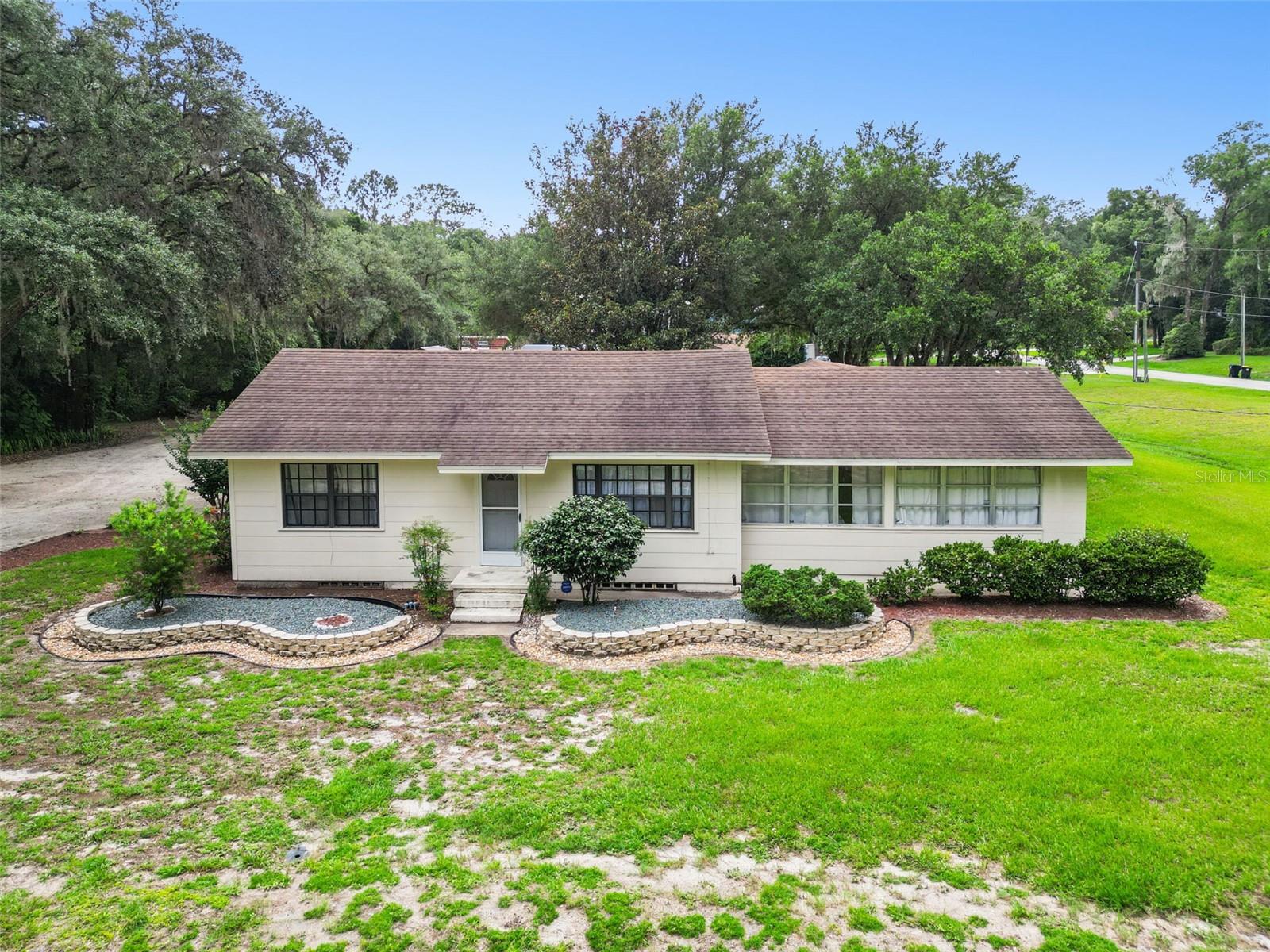 Photo of 800 E LANSDOWNE AVENUE ORANGE CITY FL 32763