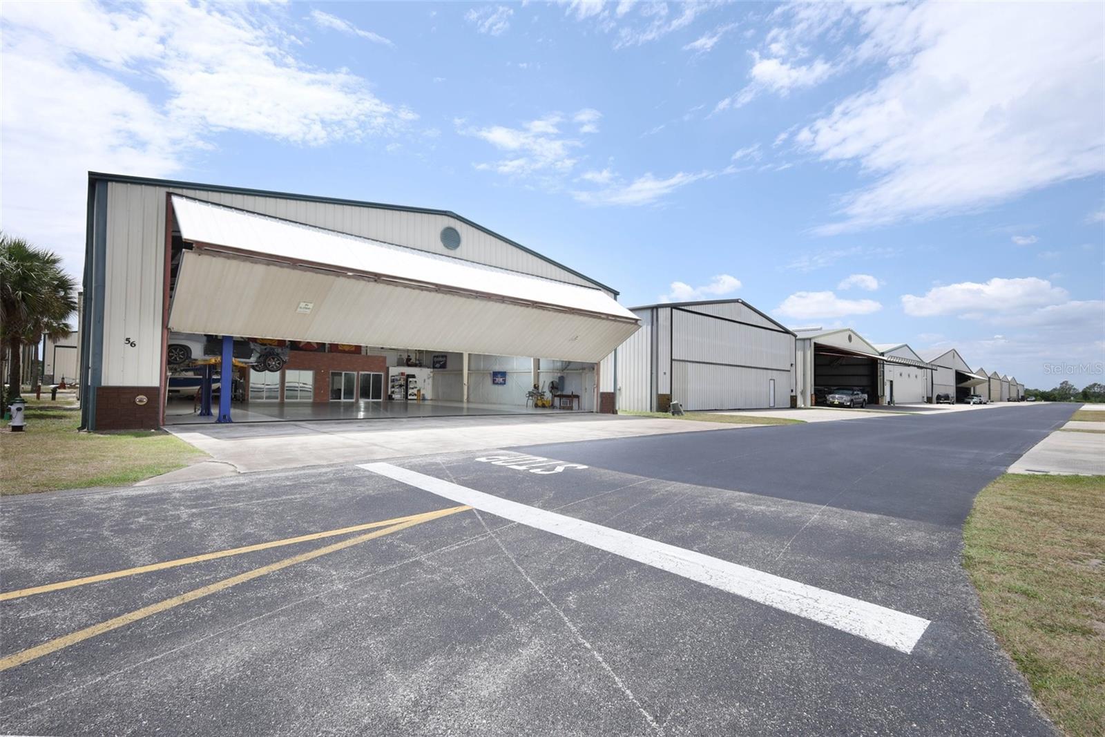 Photo of 1312 APOPKA AIRPORT ROAD APOPKA FL 32712