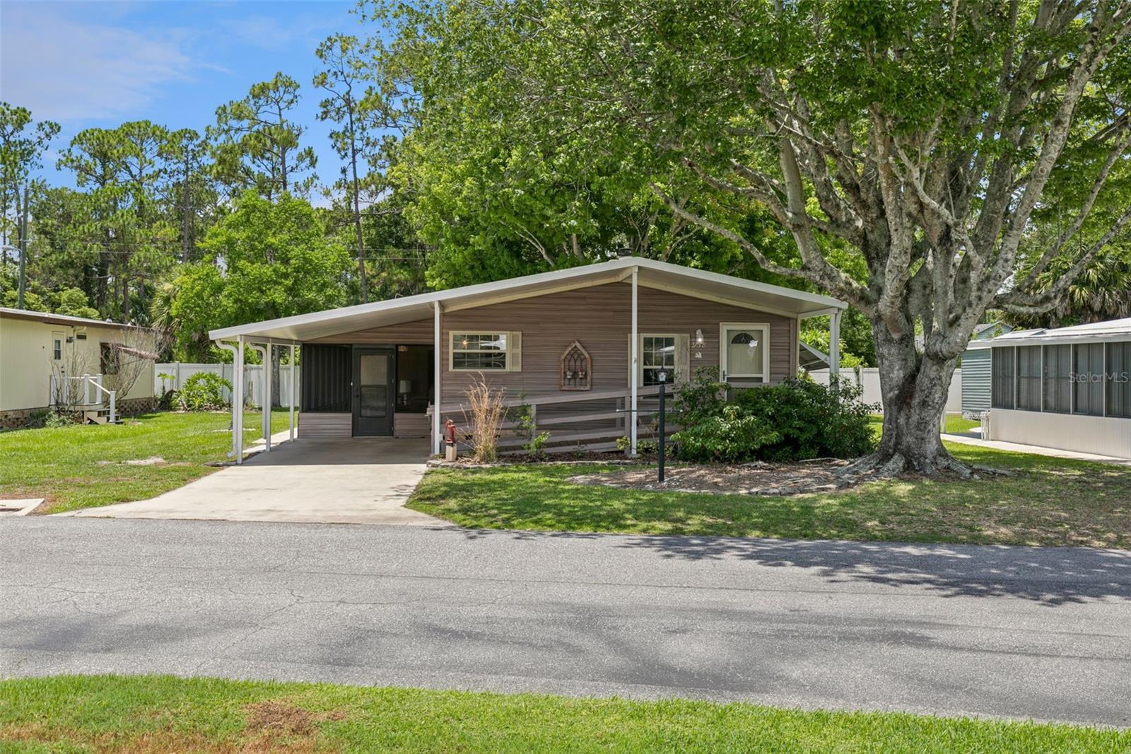 Photo of 938 BLUE HERON BOULEVARD OSTEEN FL 32764