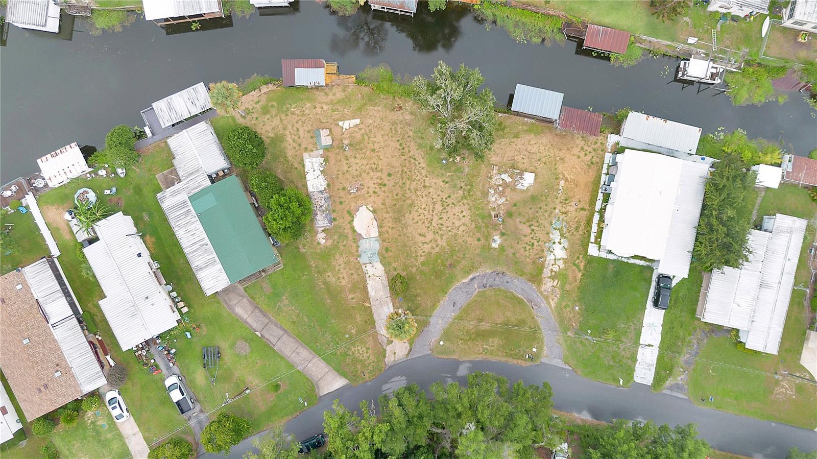 Photo of 13450 PALM DRIVE ASTATULA FL 34705