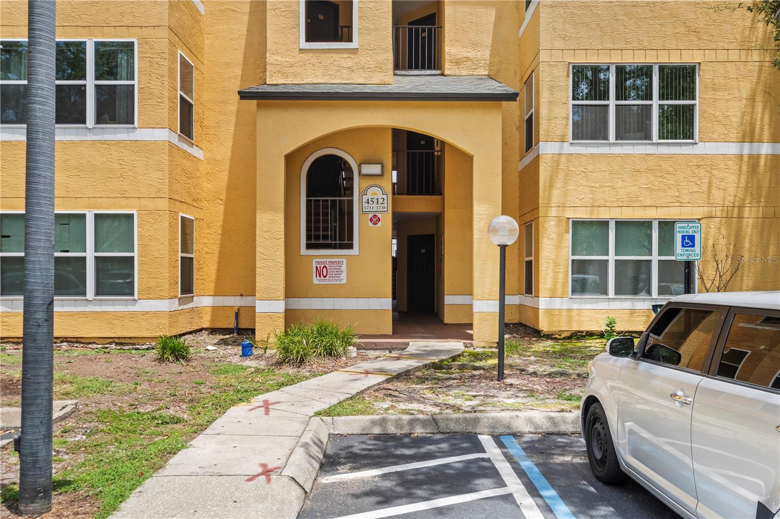 Photo of 4512 COMMANDER DRIVE #1712 ORLANDO FL 32822