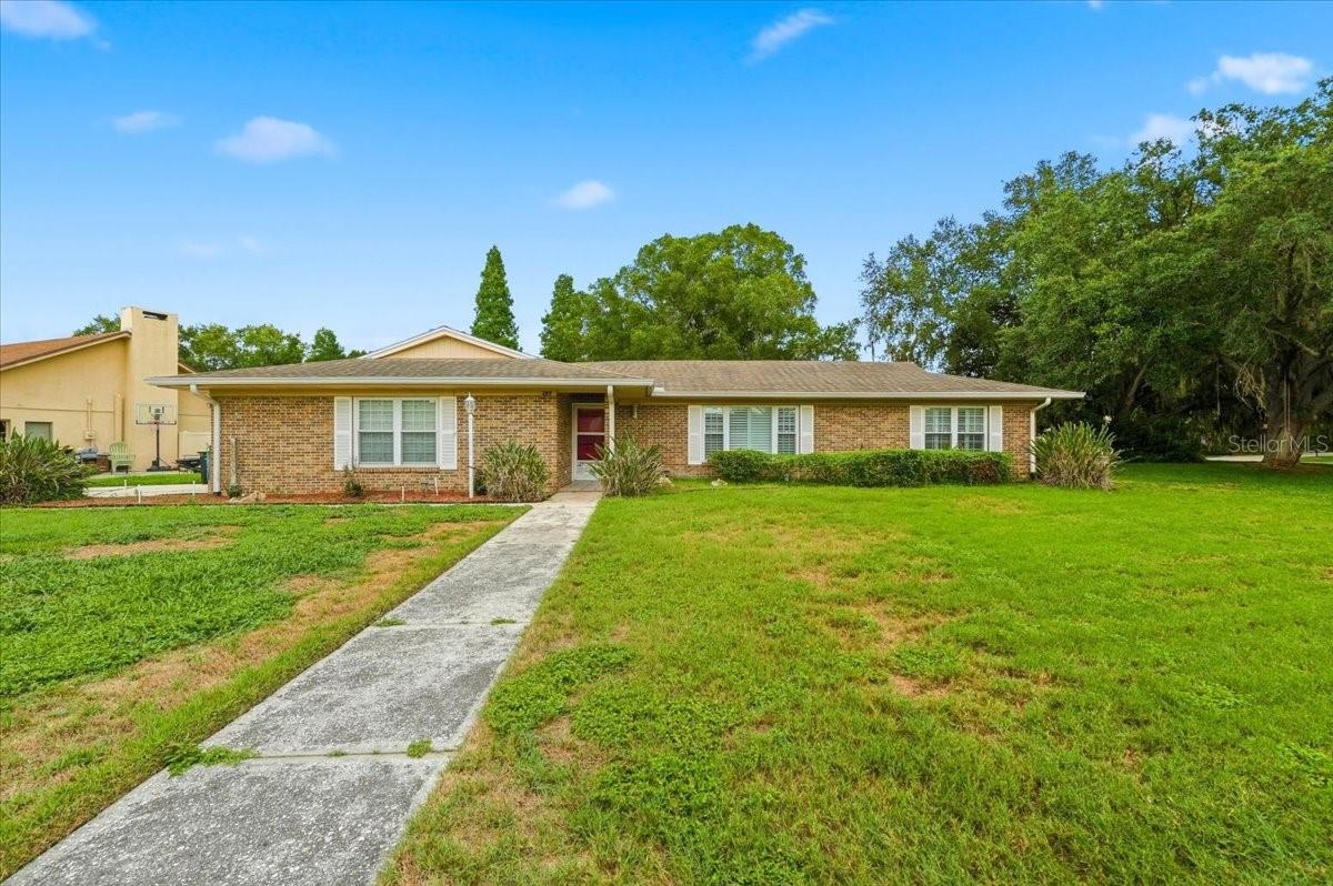 Photo of 137 WOOD HALL DRIVE MULBERRY FL 33860