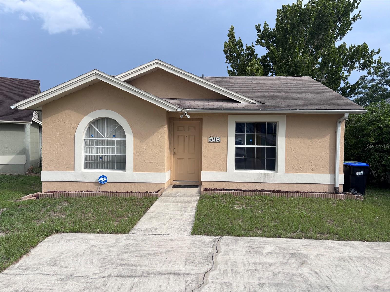 Photo of 6518 SPRING LAND COURT ORLANDO FL 32818