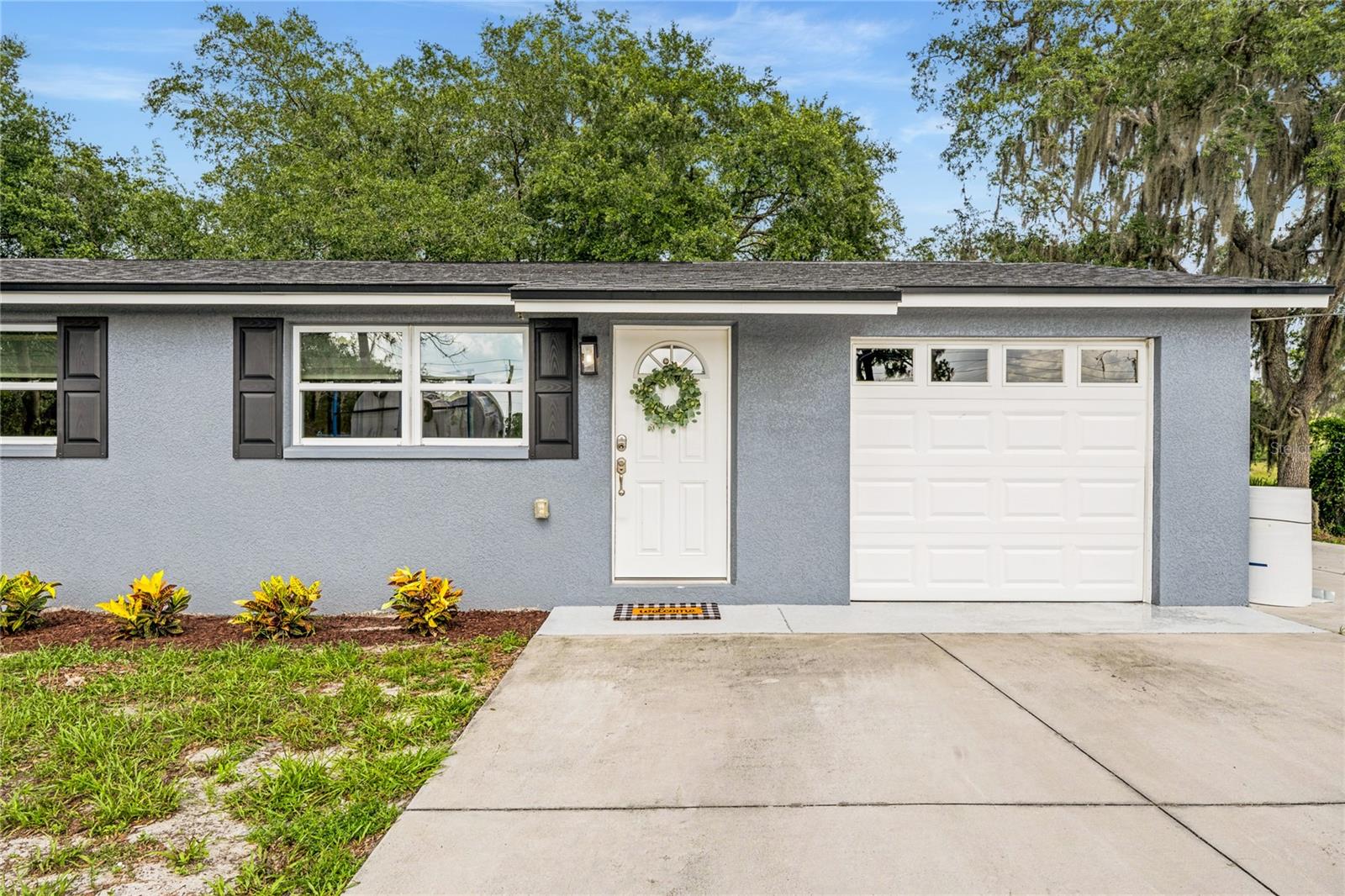 Photo of 749 N SR 415 OSTEEN FL 32764
