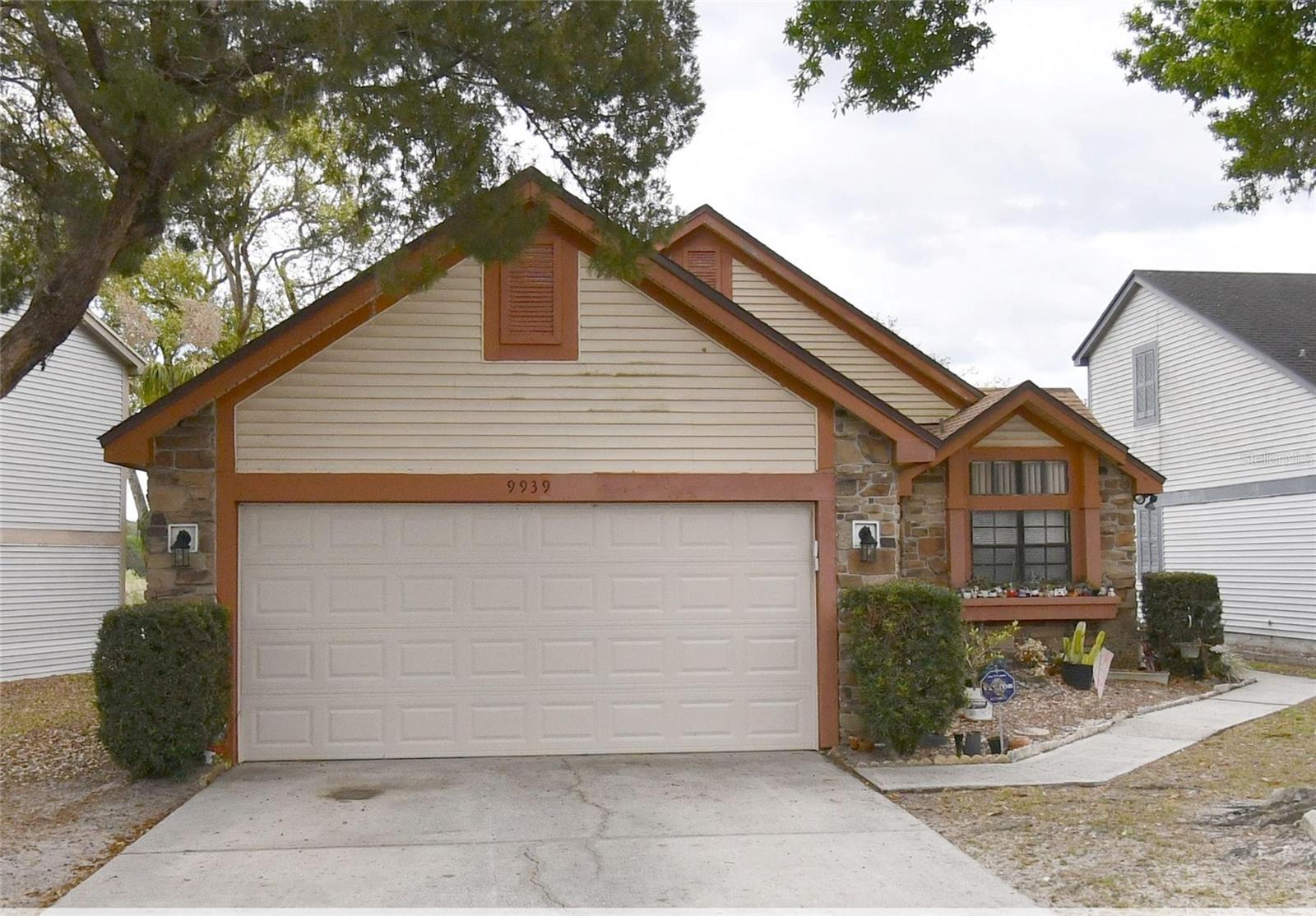 Photo of 9939 ALOMA BEND LANE OVIEDO FL 32765