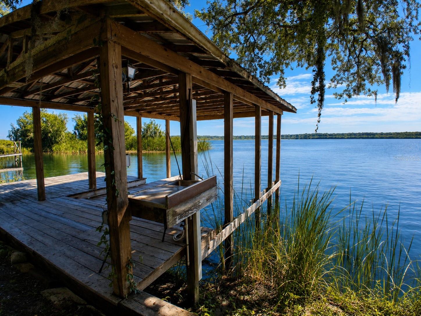 Photo of 4136 CR 400 LAKE PANASOFFKEE FL 33538