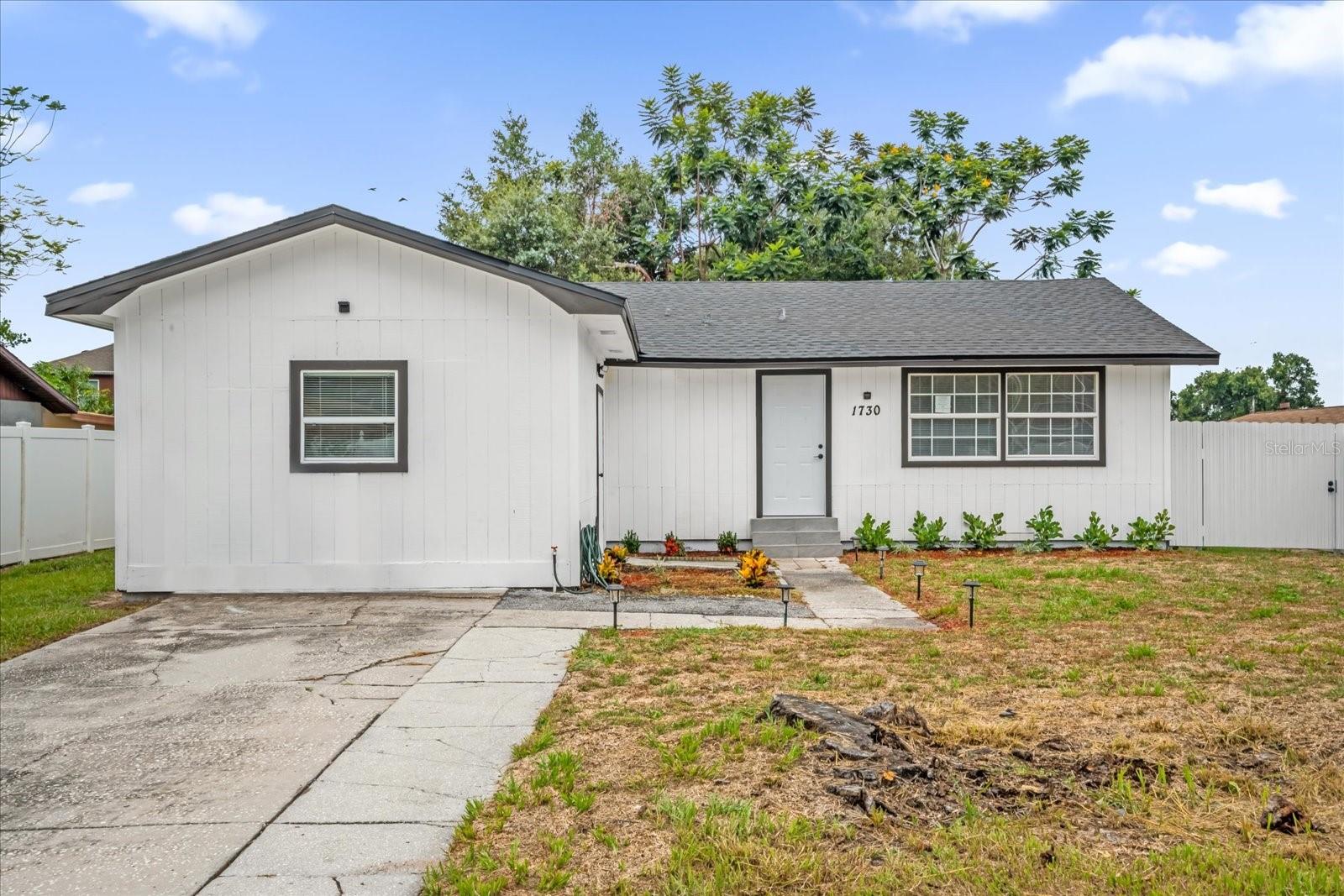 Photo of 1730 AVENUE C WINTER HAVEN FL 33881