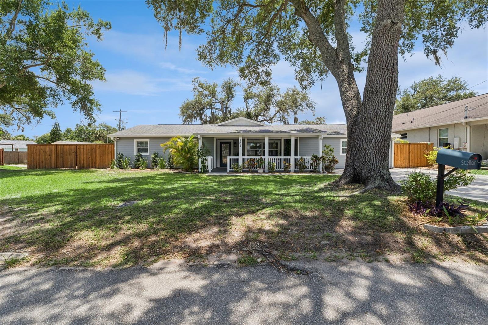Photo of 302 W COMANCHE AVENUE TAMPA FL 33604