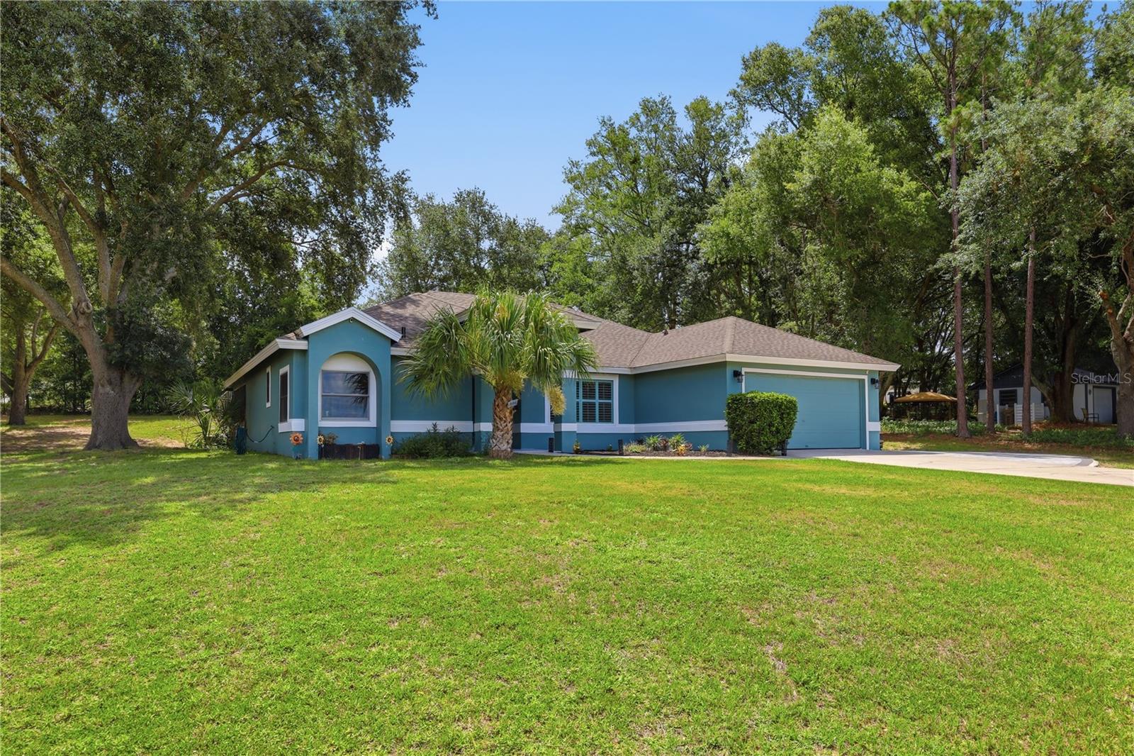 Photo of 18224 E APSHAWA ROAD CLERMONT FL 34715