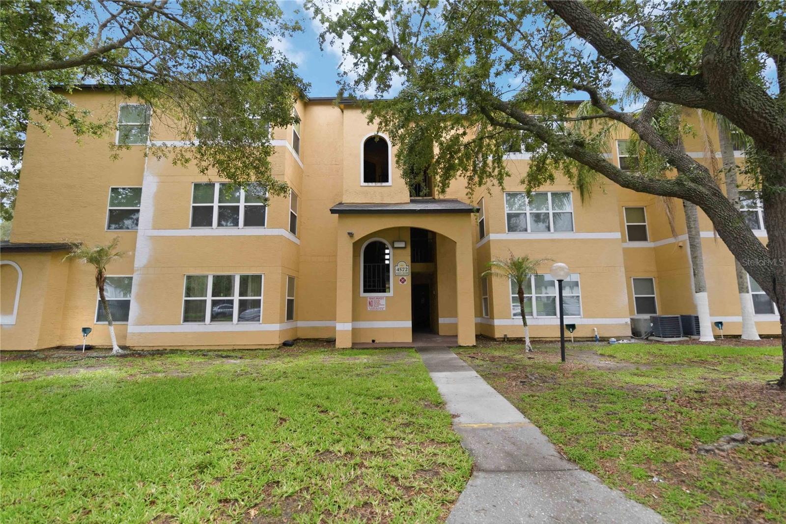Photo of 4572 COMMANDER DRIVE #1227 ORLANDO FL 32822