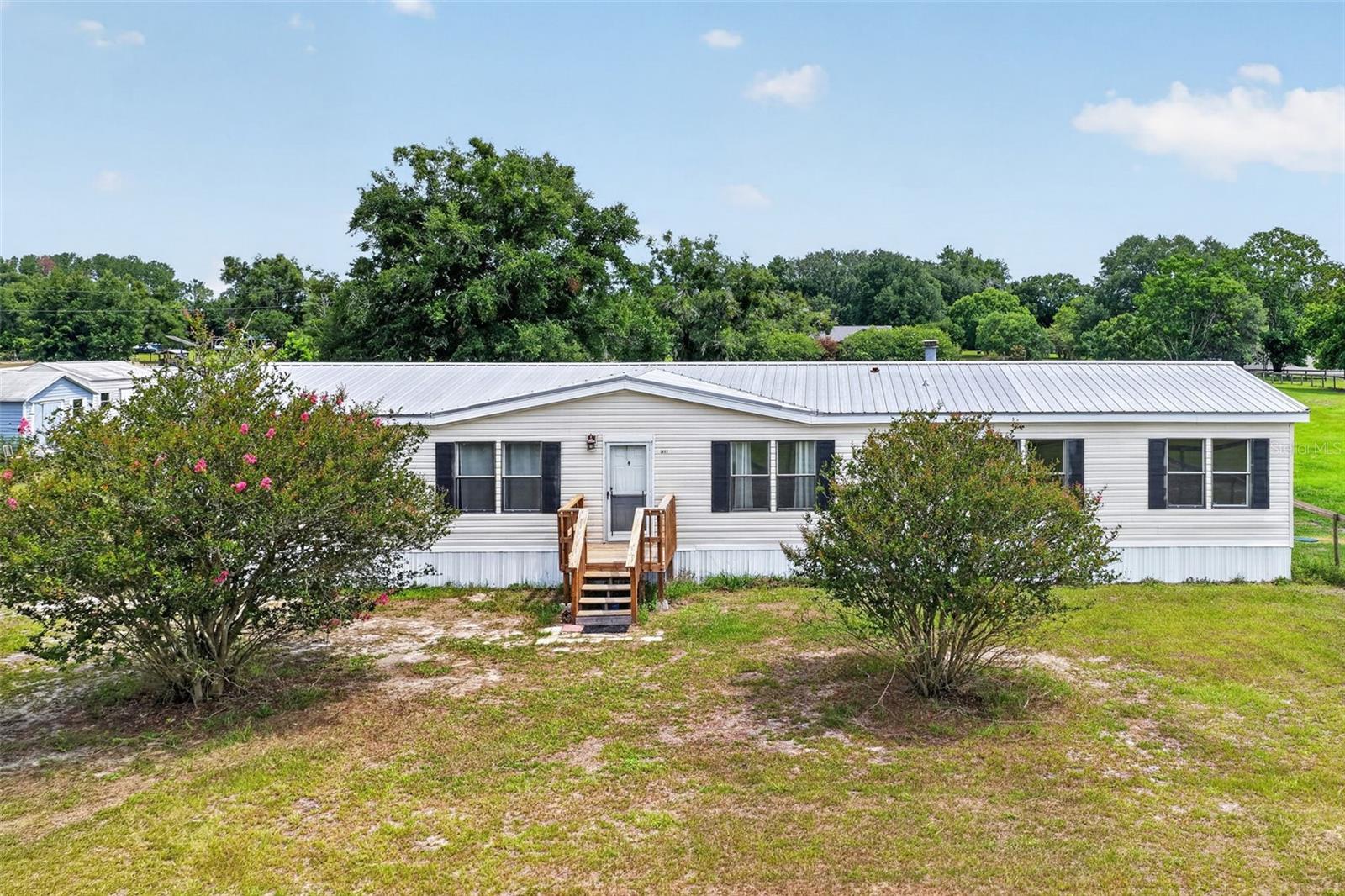 Photo of 311 SE HIGHWAY 42 SUMMERFIELD FL 34491