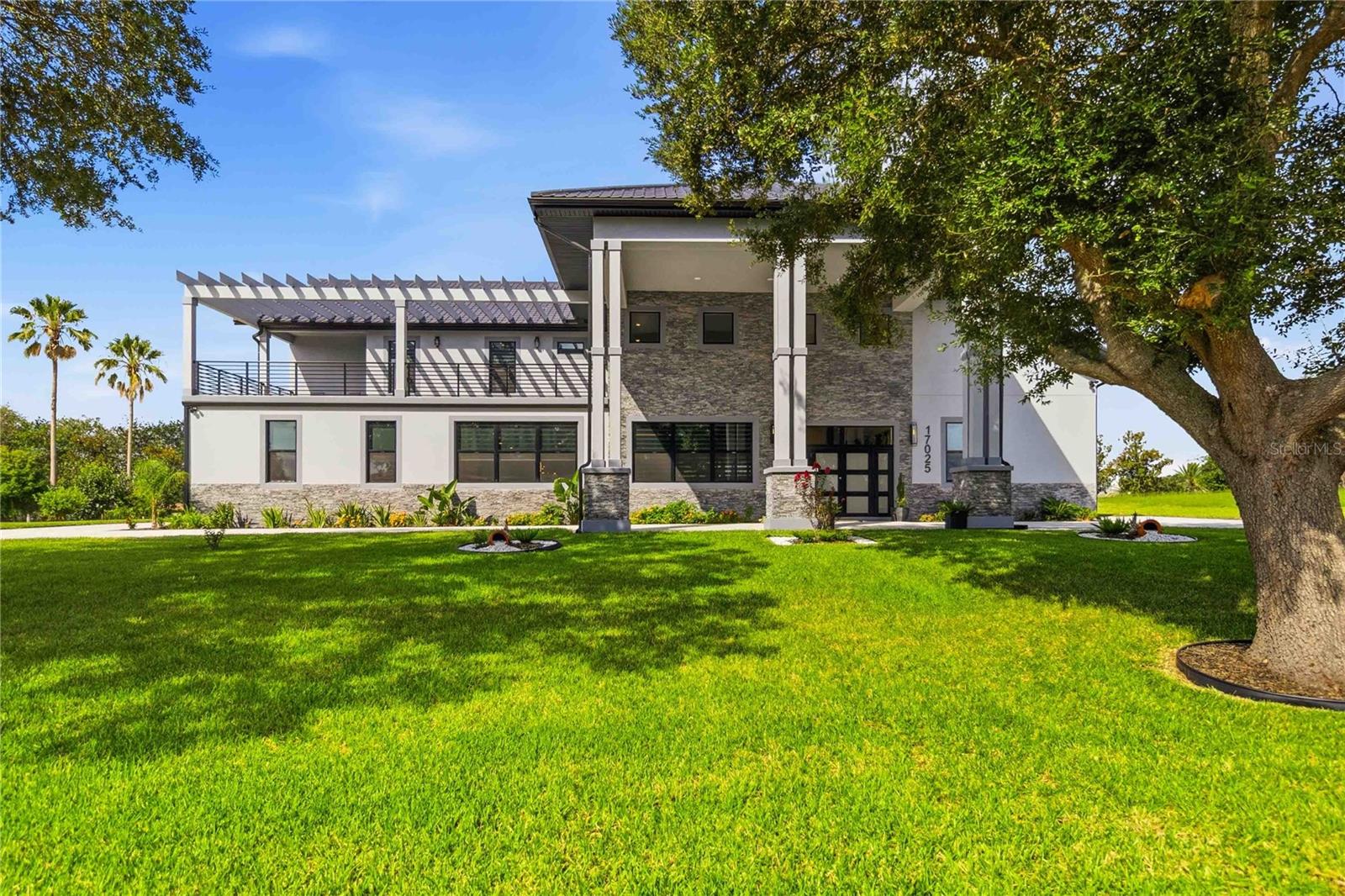 Photo of 17025 ROYAL PALM DRIVE GROVELAND FL 34736