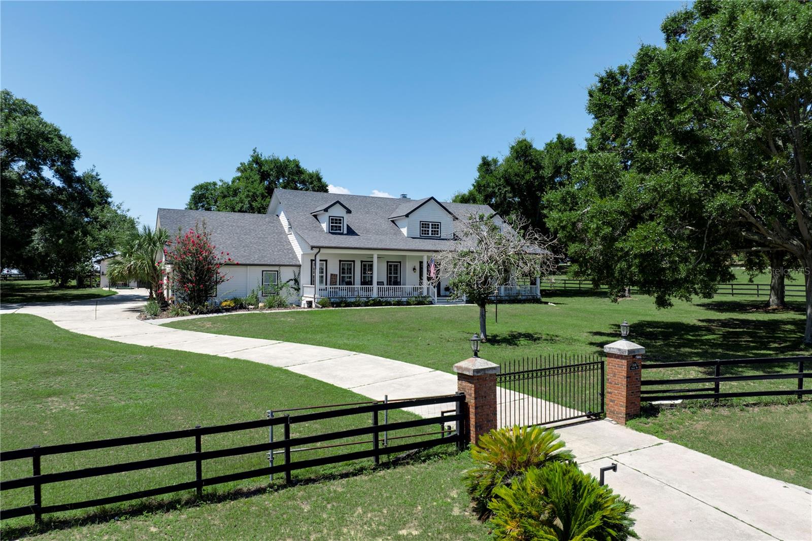 Photo of 15146 ARABIAN WAY MONTVERDE FL 34756