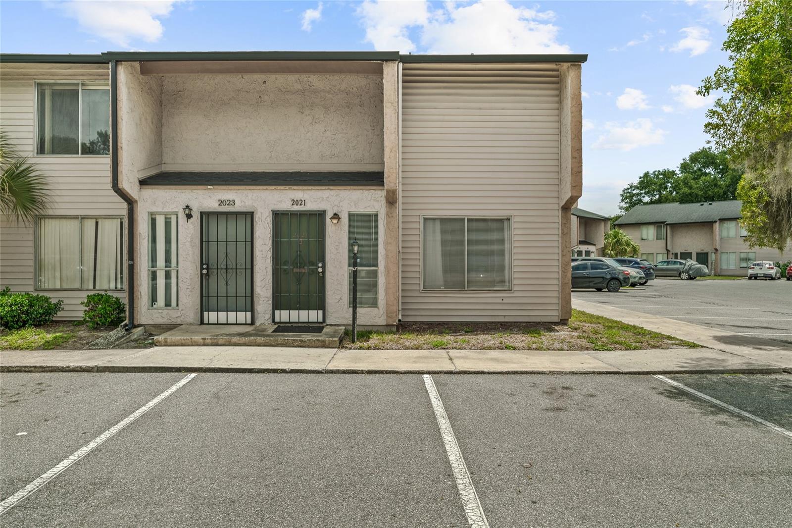 Photo of 2021 LUDLOW LANE #3404 ORLANDO FL 32839