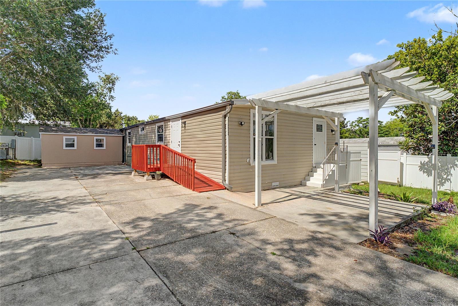 Photo of 17230 ADAM COURT MONTVERDE FL 34756