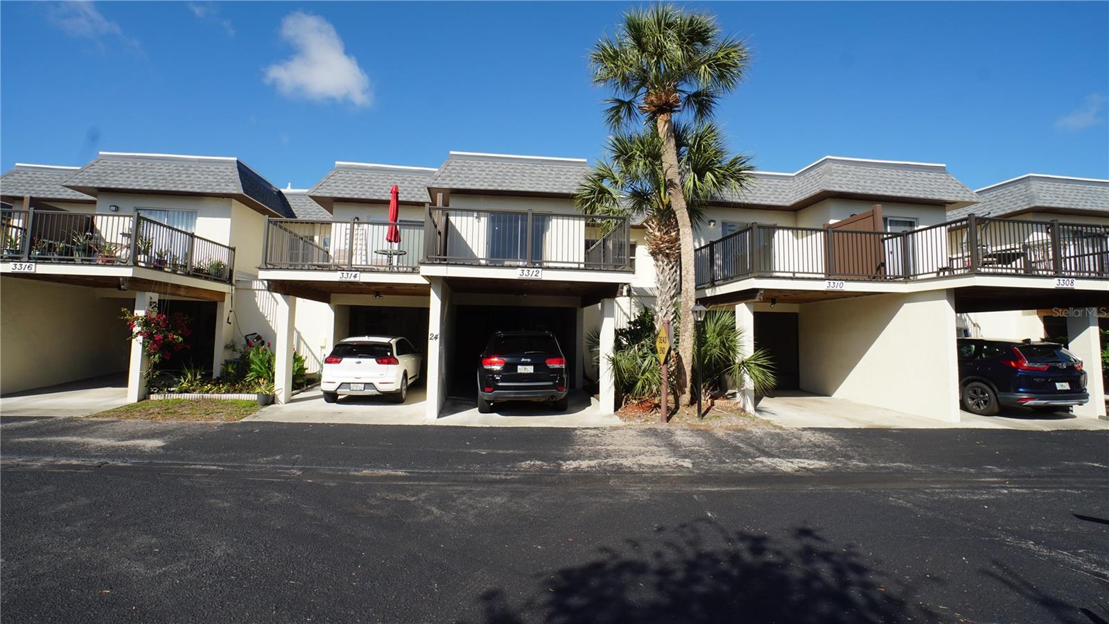 Photo of 3312 RAMBLEWOOD PLACE SARASOTA FL 34237