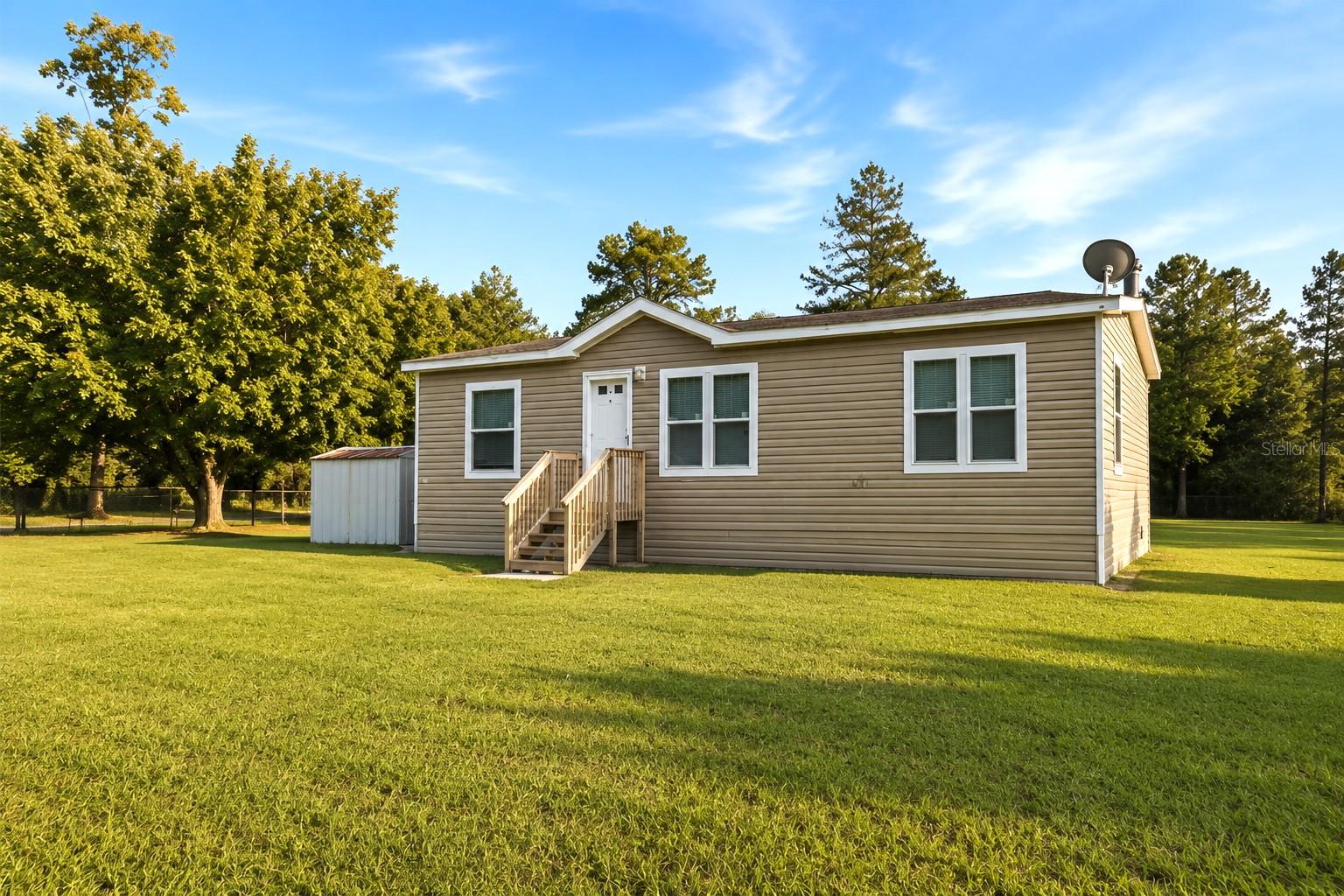 Photo of 45861 RACCOON STREET PAISLEY FL 32767