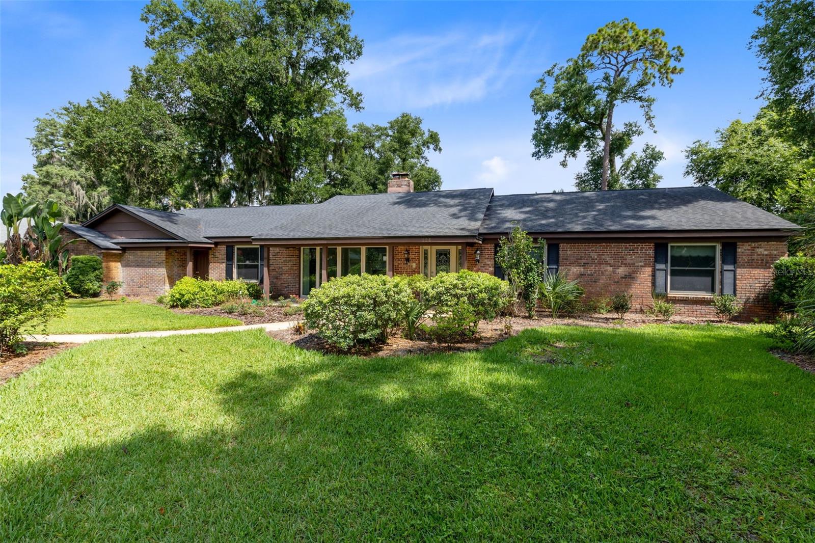 Photo of 105 PINE TREE LANE ALTAMONTE SPRINGS FL 32714