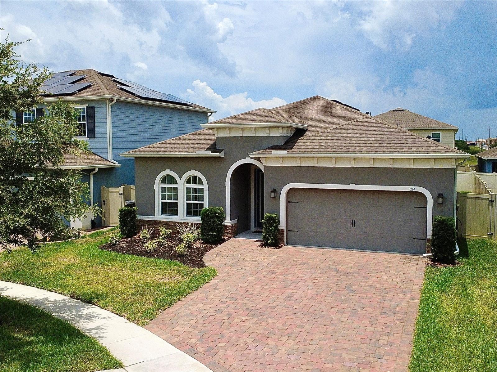 Photo of 584 SEATTLE SLEW DRIVE DAVENPORT FL 33837