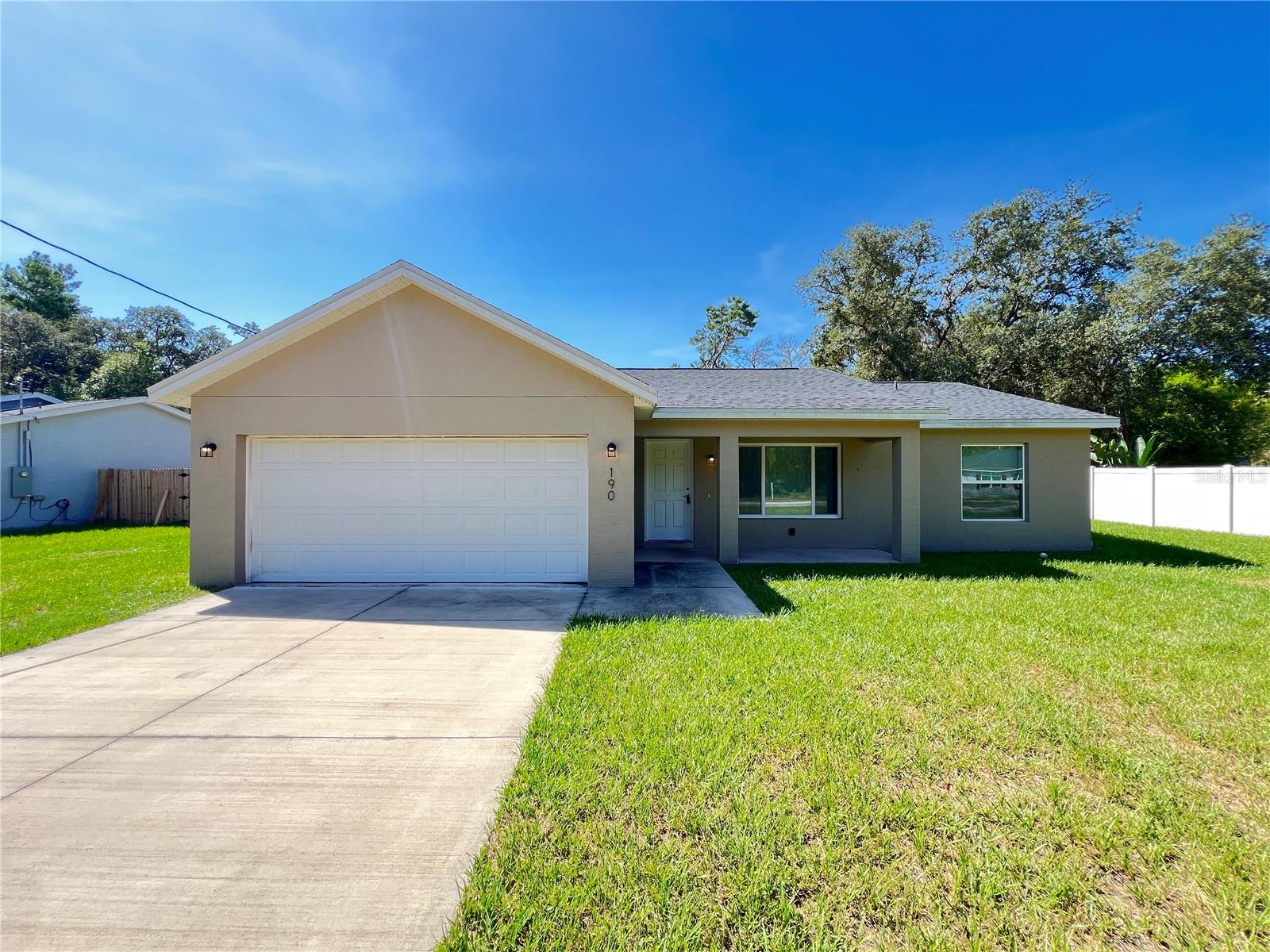 Photo of 190 FISHER WAY OCKLAWAHA FL 32179