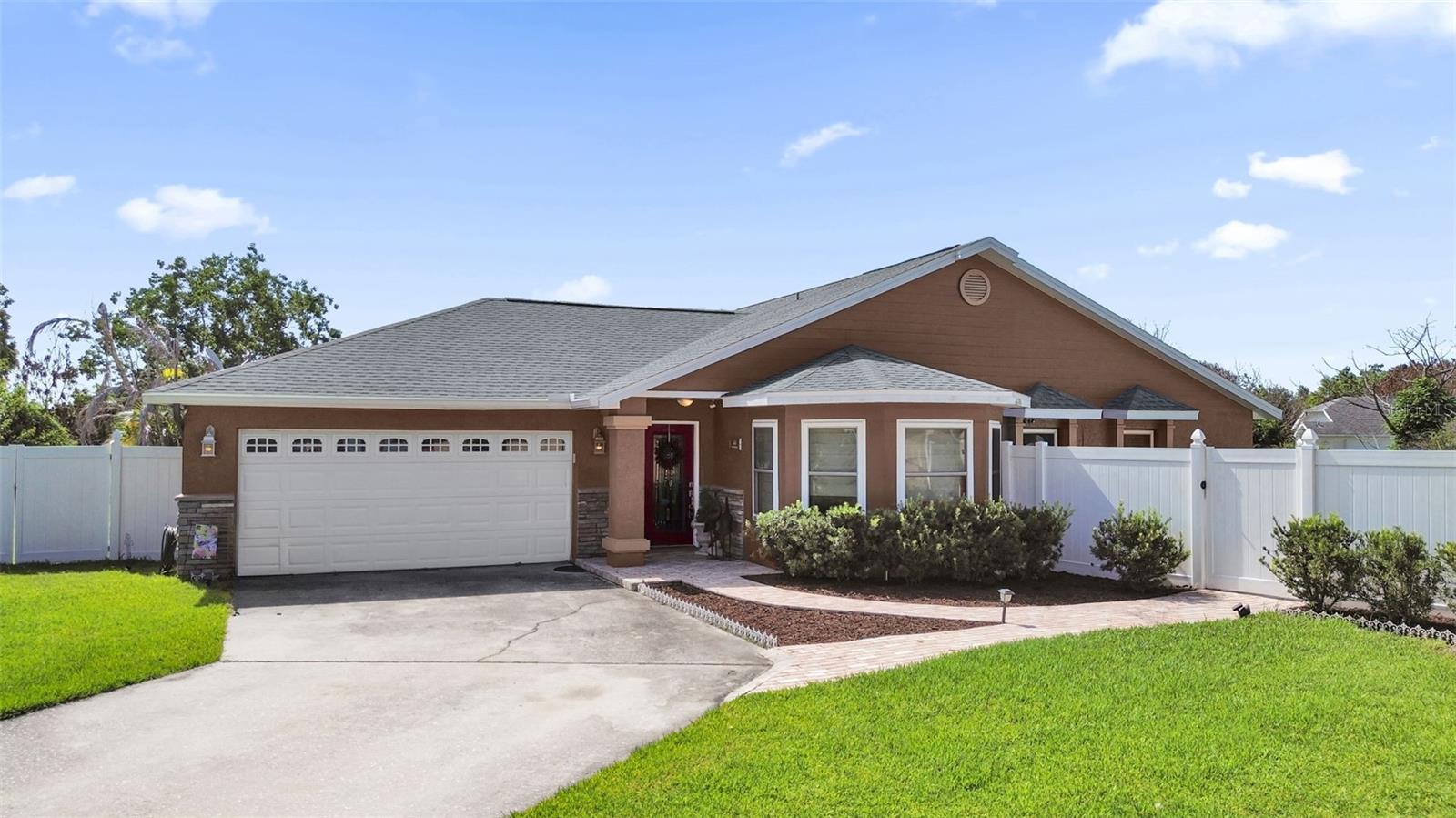Photo of 637 MOSS PARK COURT KISSIMMEE FL 34743
